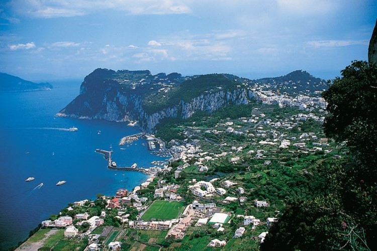 Jižní Itálie - Neapolský záliv - vily