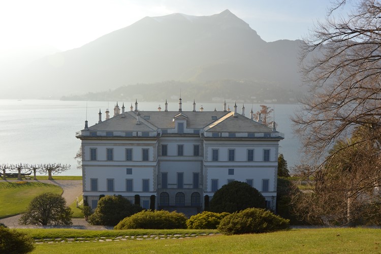 Jezera celebrit, zahrady a městečka kraje Lombardie